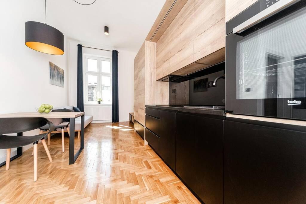 Apartament Matejki E ビエルスコ・ビアバ エクステリア 写真